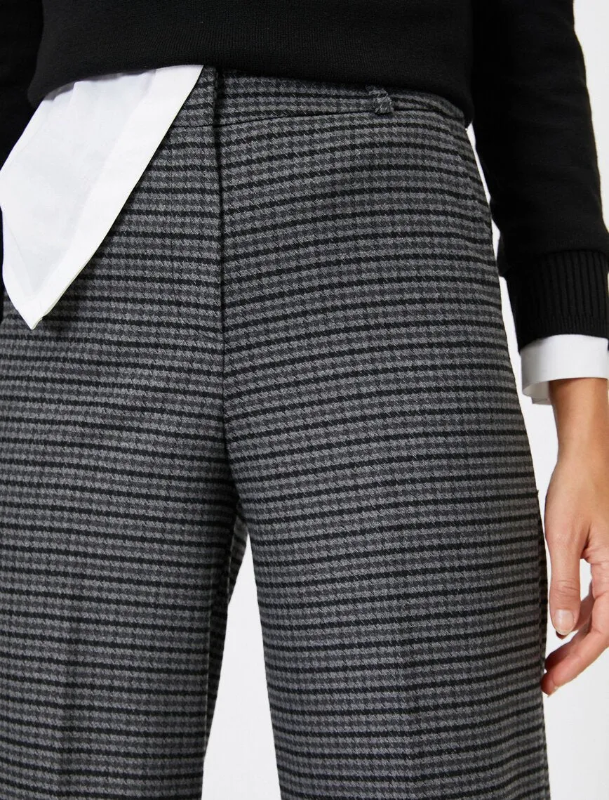 16324 Black-Grey Check Trousers