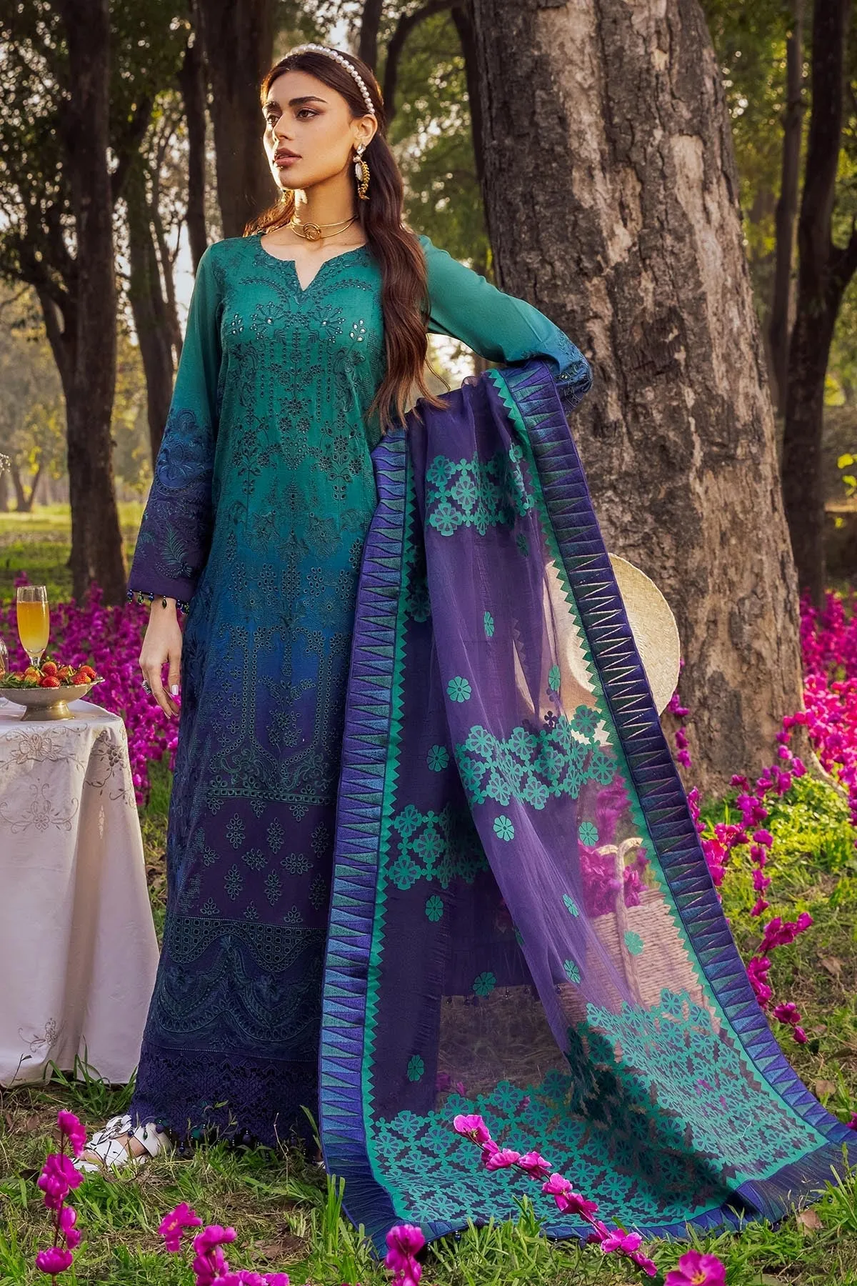 Nureh Exclusive Luxury Lawn Collection 2022 – LYNA