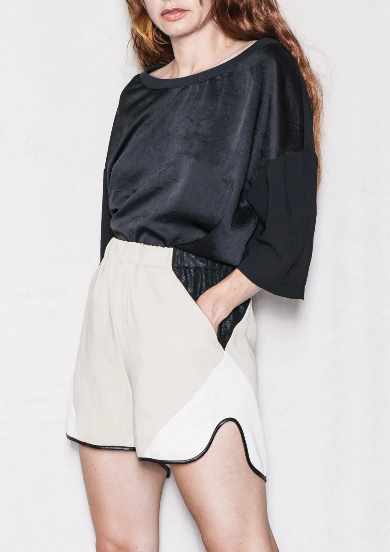 SHORTS - PATCHWORK beige/black/white