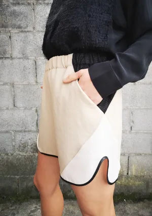 SHORTS - PATCHWORK beige/black/white