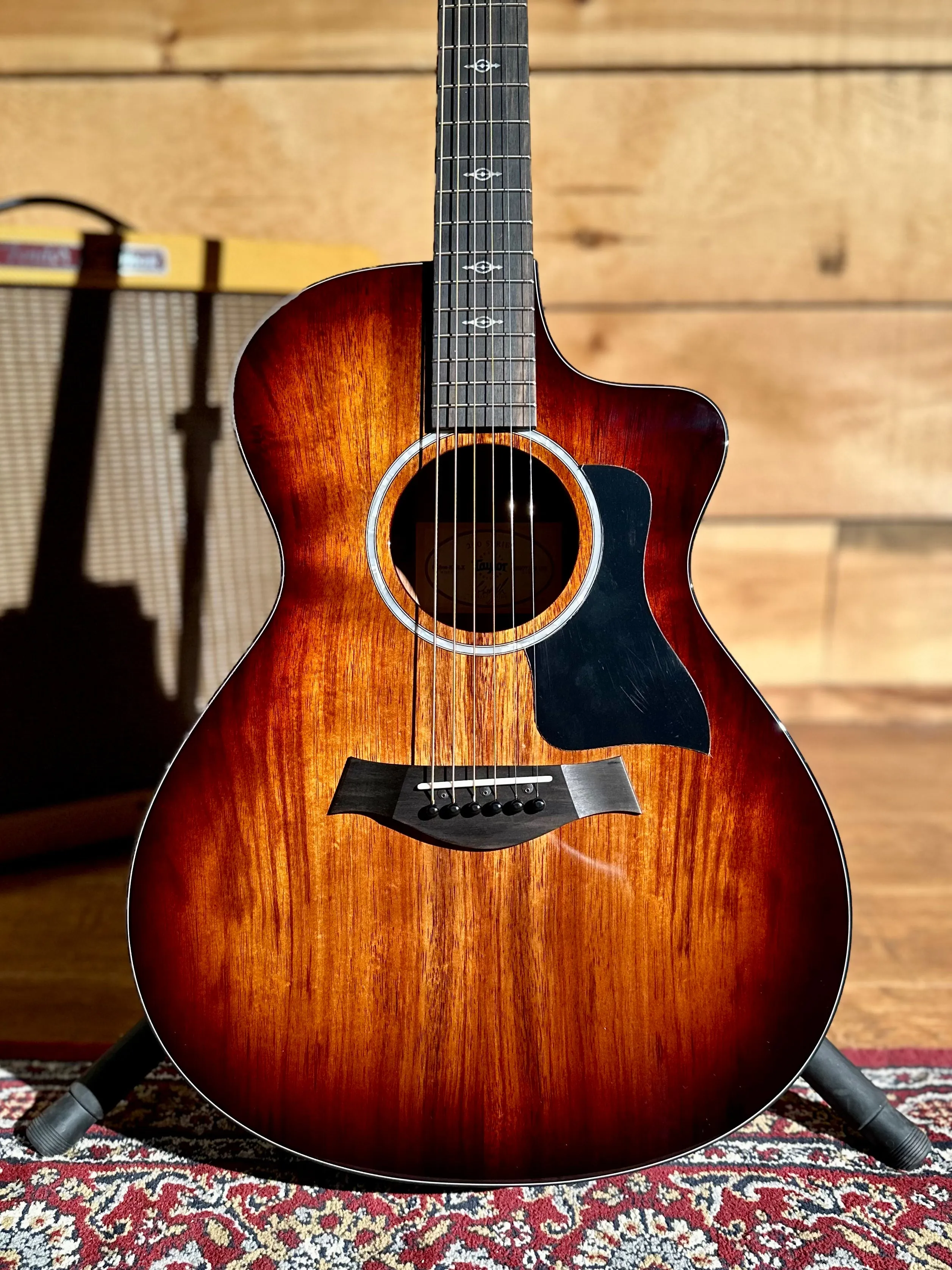 Taylor 222ce-K DLX