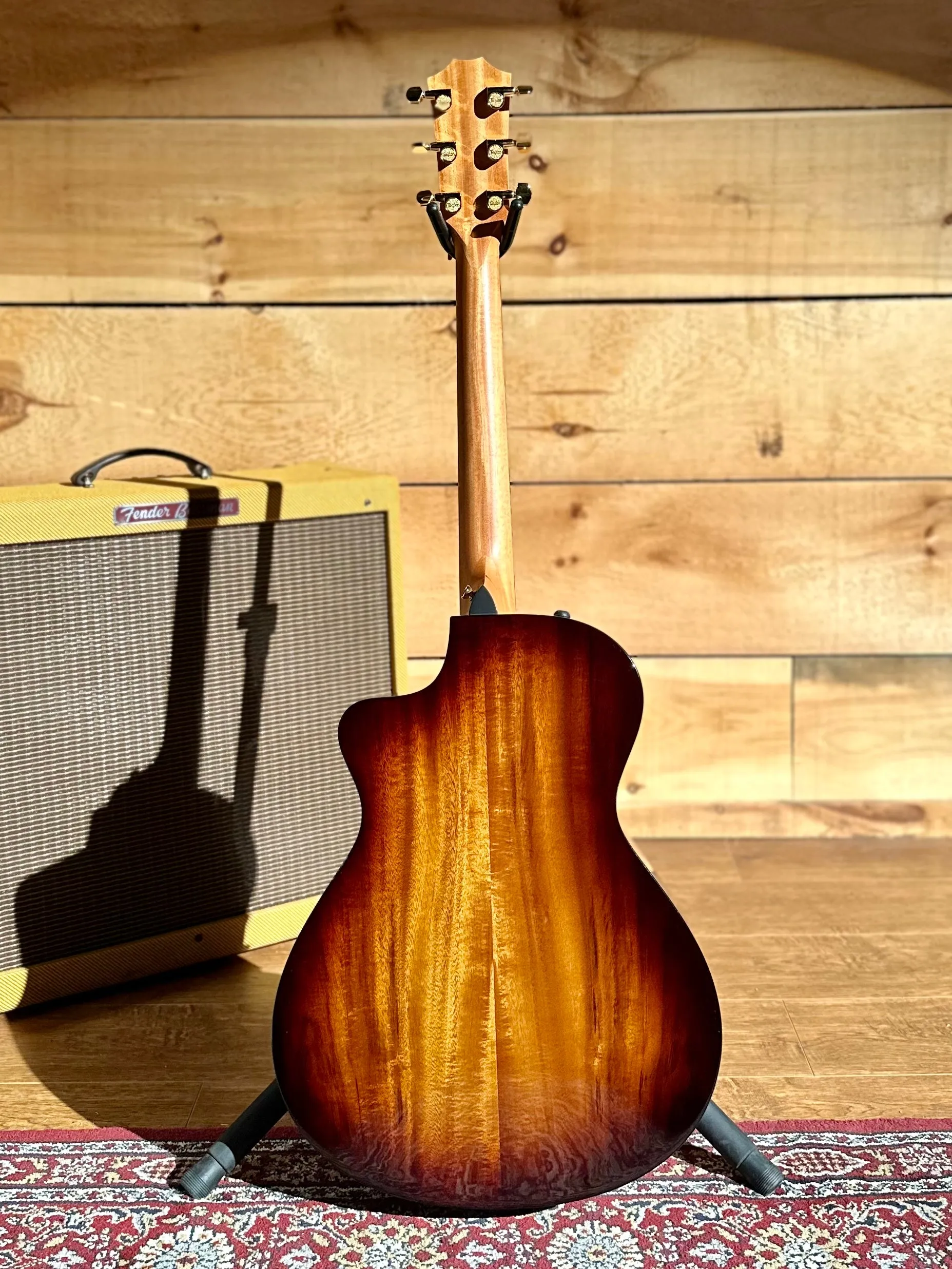 Taylor 222ce-K DLX