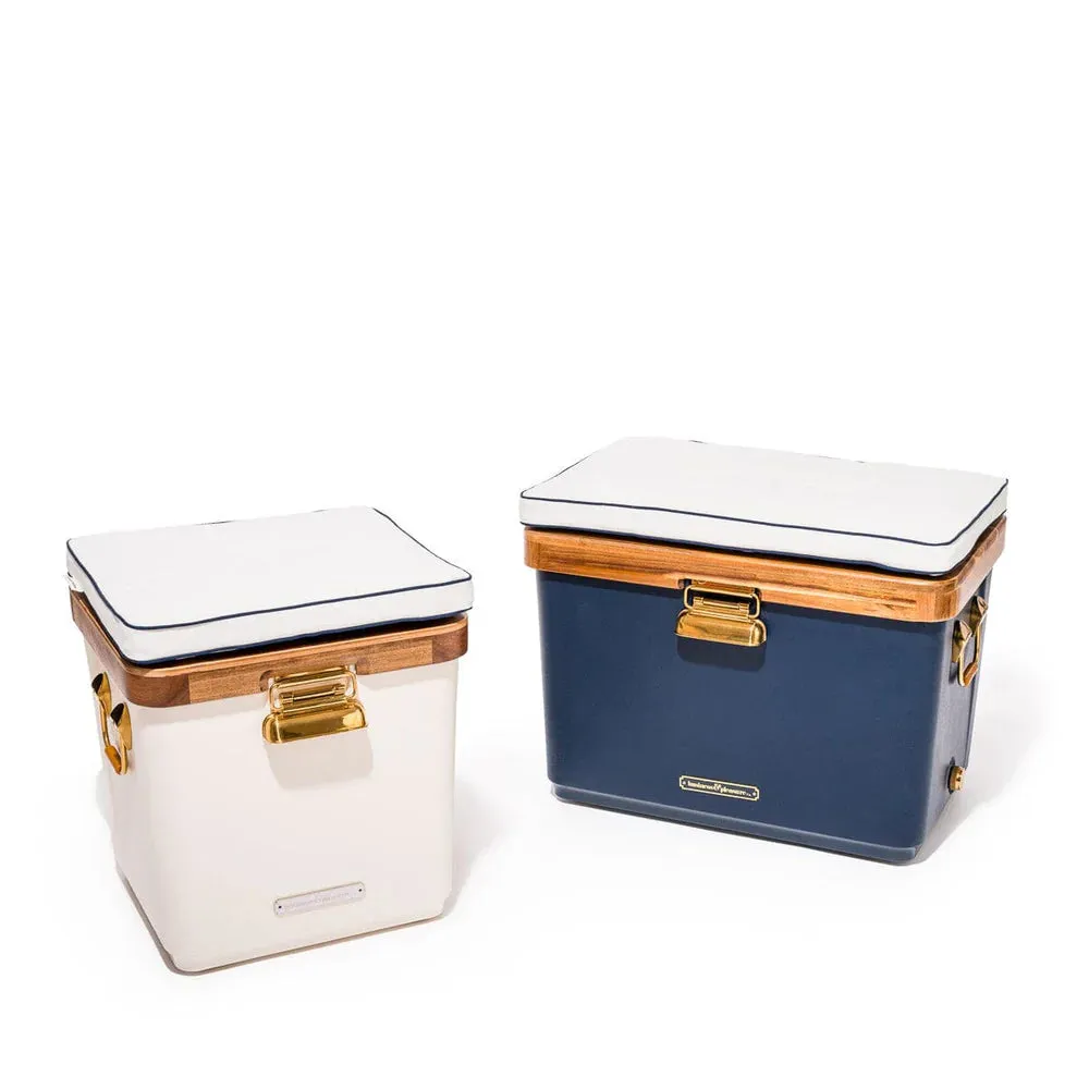 The Hemingway Cooler - Boathouse Navy - 33 Liters