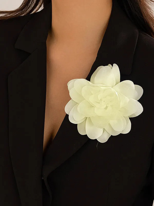 Three-Dimensional Flower Brooch Accessories