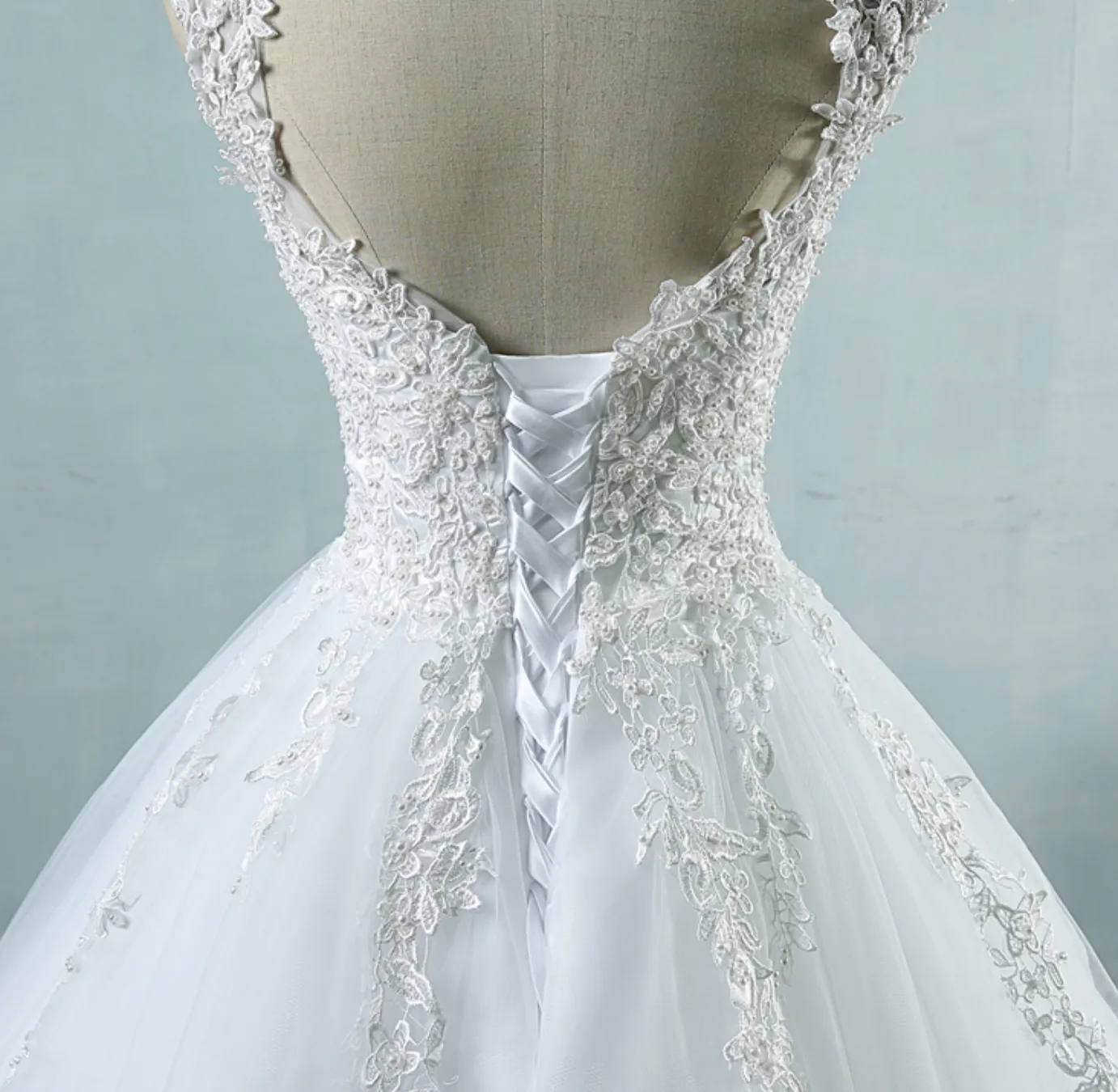 Tulle Wedding Dress with Pearls and Lace Appliques