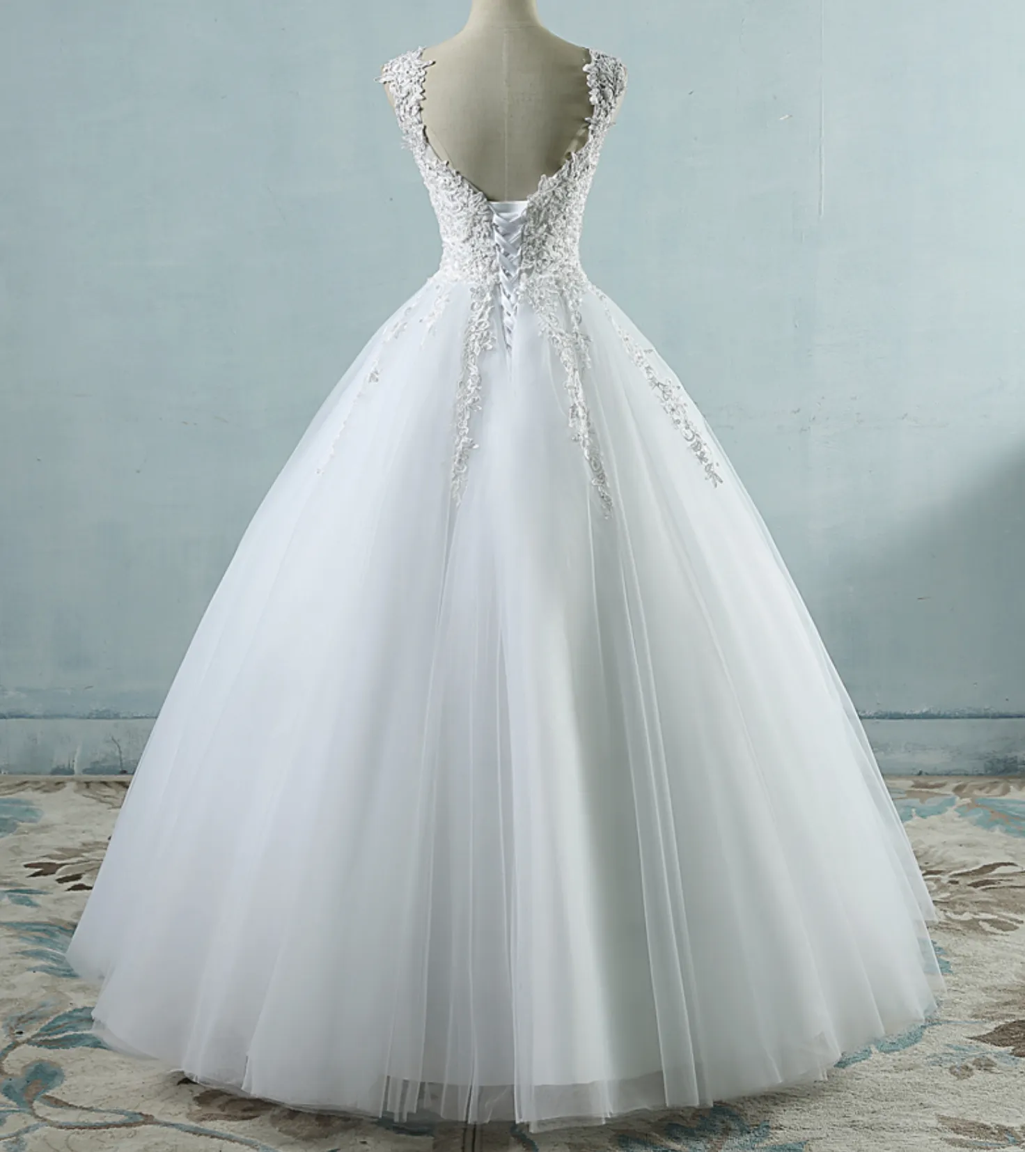 Tulle Wedding Dress with Pearls and Lace Appliques